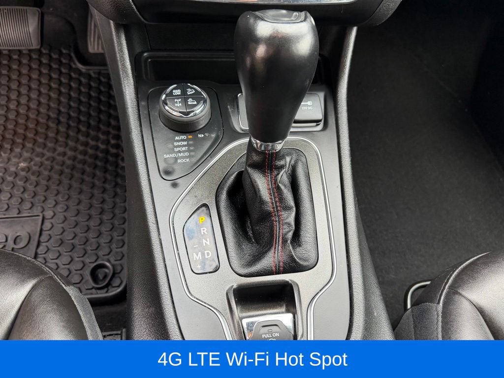Used 2021 Jeep Cherokee Trailhawk w/ Sun, Sound & Nav Group AWD/4WD image 28