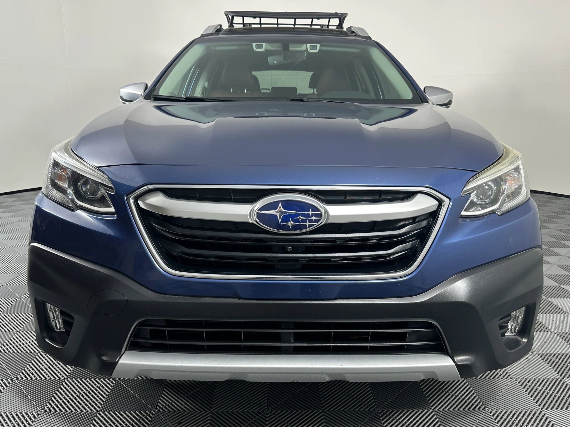 Used 2020 Subaru Outback Touring w/ Popular Package #2 AWD/4WD image 3