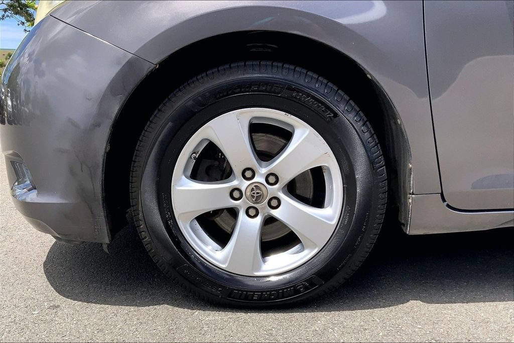 Used 2014 Toyota Sienna LE FWD image 9