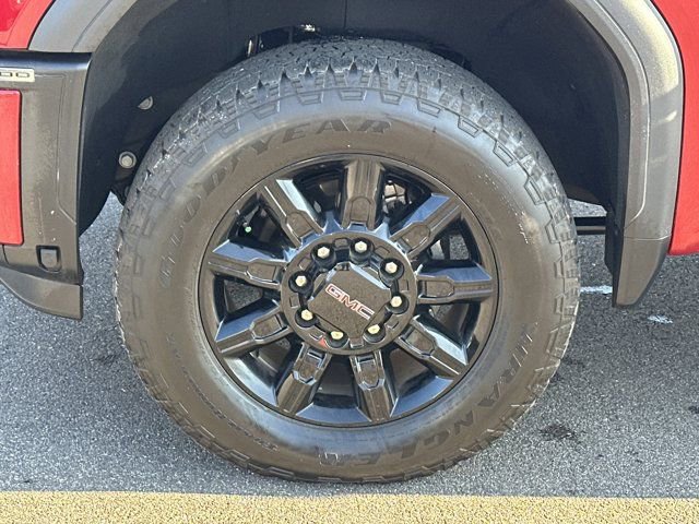 Used 2024 GMC Sierra 2500 AT4 w/ AT4 Premium Plus Package image 14