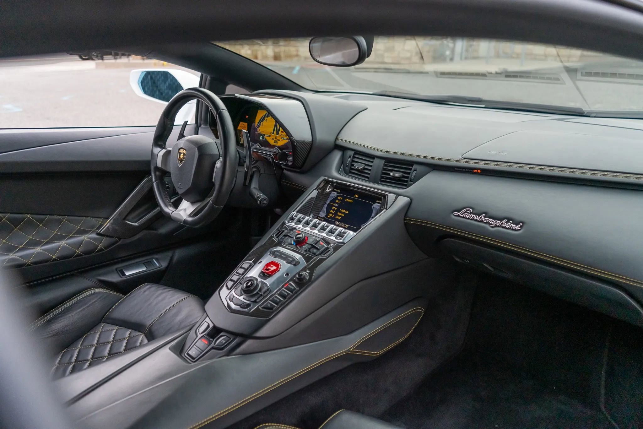 Used 2017 Lamborghini Aventador LP 700-4 image 65