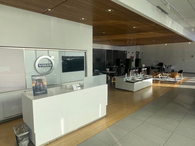 Certified 2024 MAZDA CX-90 Plug-In Hybrid w/ Preferred image 8