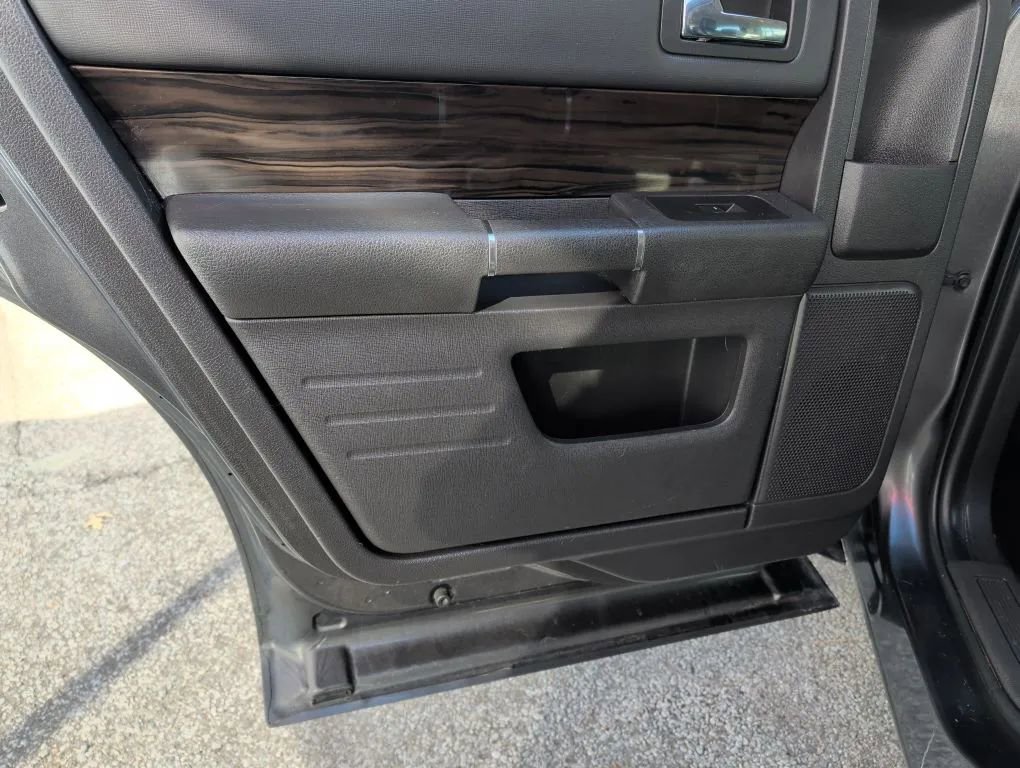 Used 2017 Ford Flex SEL w/ Equipment Group 202A image 16