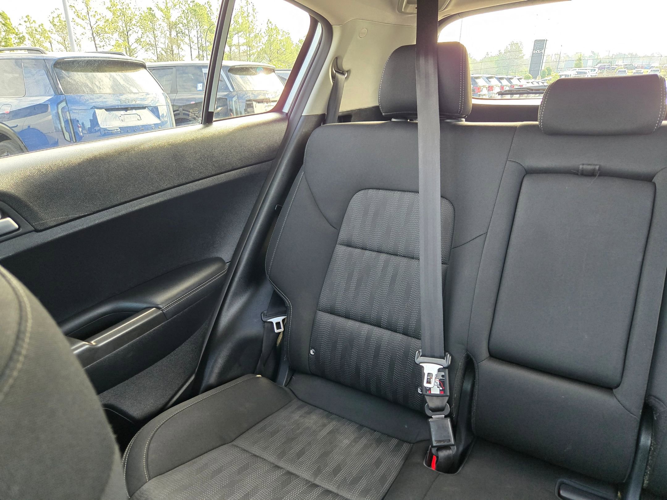 Used 2021 Kia Sportage LX image 12