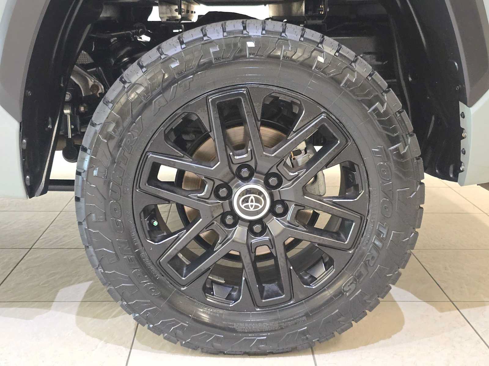 Used 2024 Toyota Tundra Limited AWD/4WD image 8