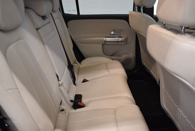 Used 2022 Mercedes-Benz GLB 250 4MATIC image 17