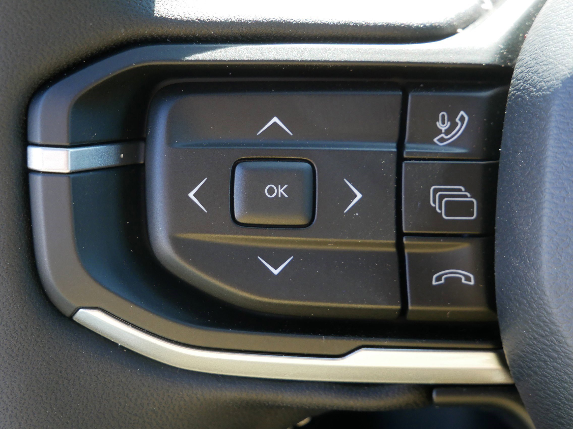 New 2026 Jeep Cherokee Limited image 15