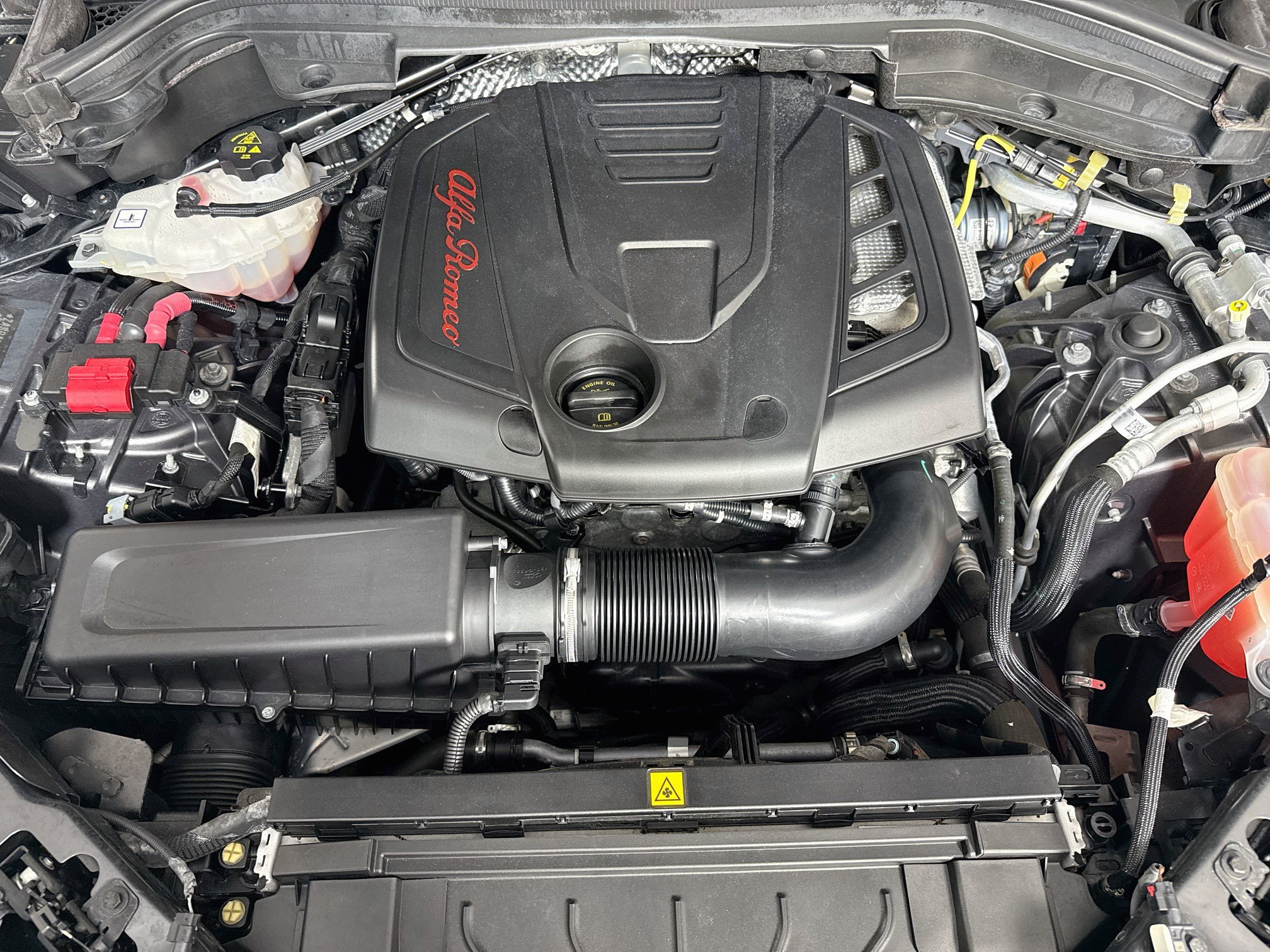 Used 2023 Alfa Romeo Stelvio Ti AWD/4WD image 39