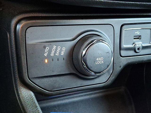 Certified 2023 Jeep Renegade Latitude image 29