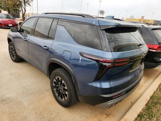 Used 2024 Chevrolet Traverse Z71 image 4