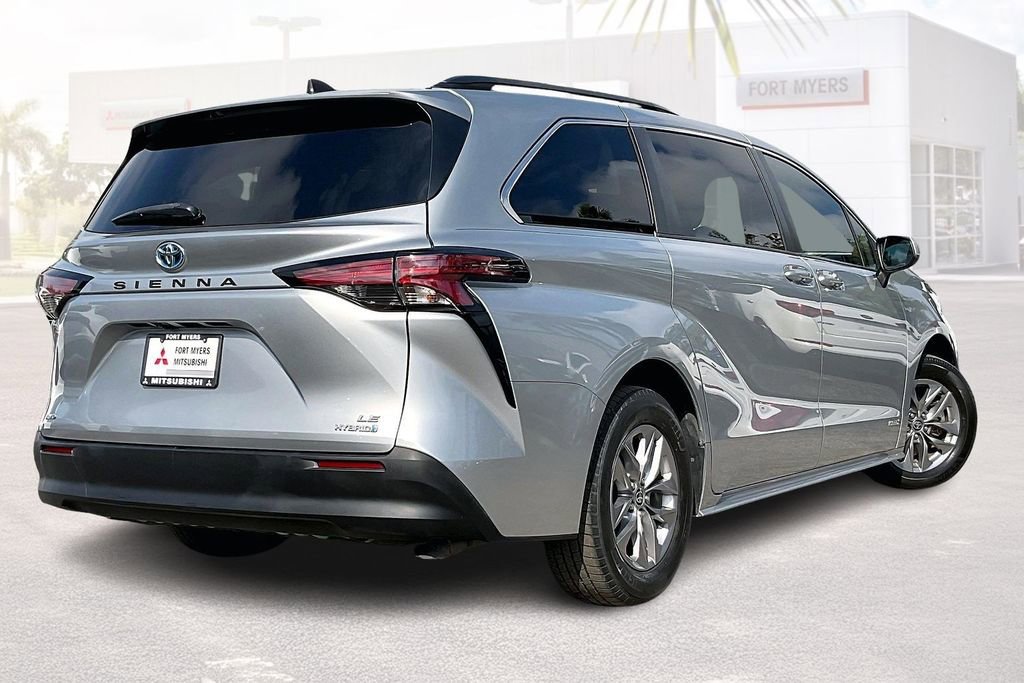 Used 2021 Toyota Sienna LE w/ LE Plus Package AWD/4WD image 34