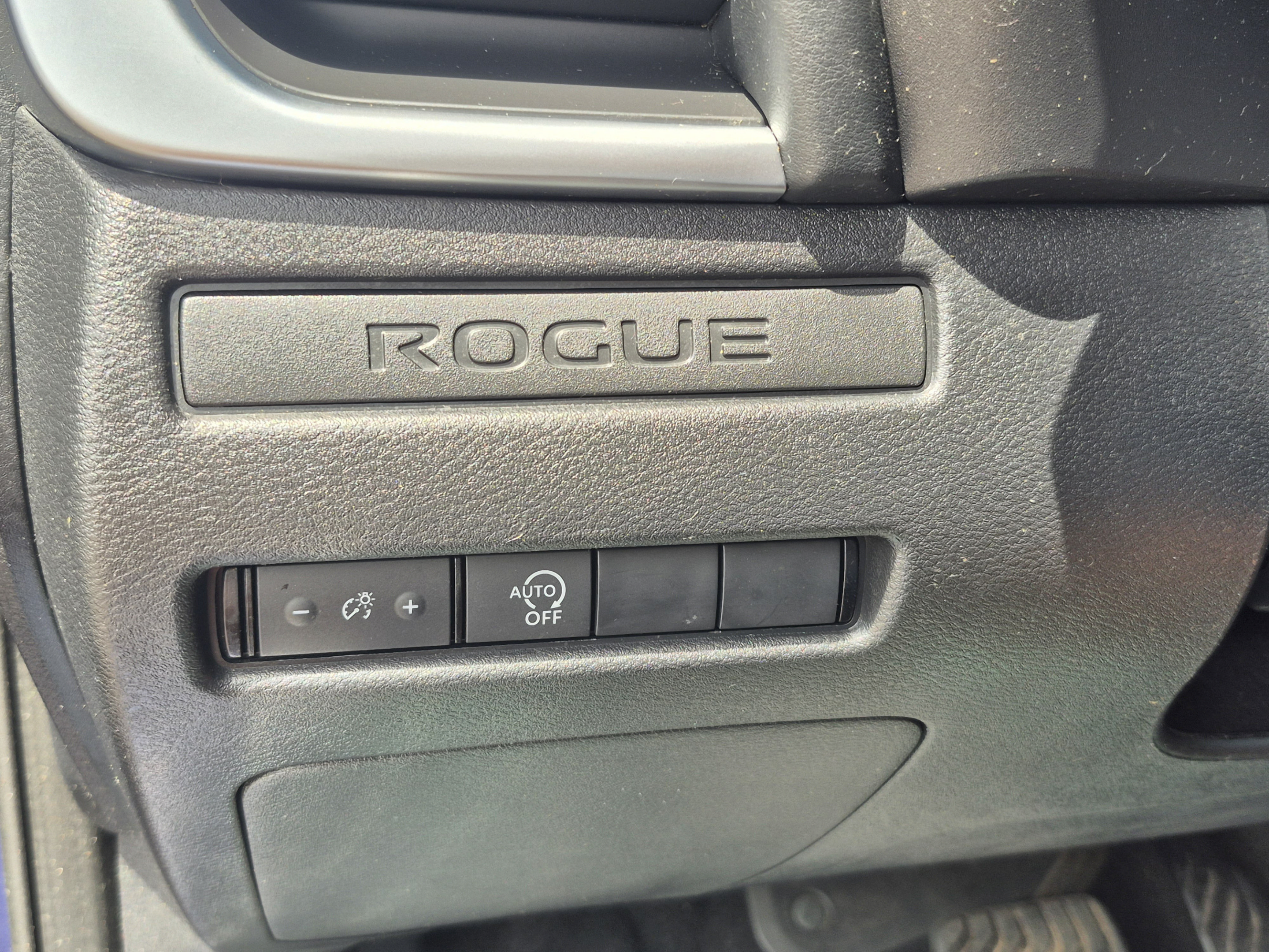 Certified 2023 Nissan Rogue S FWD image 29