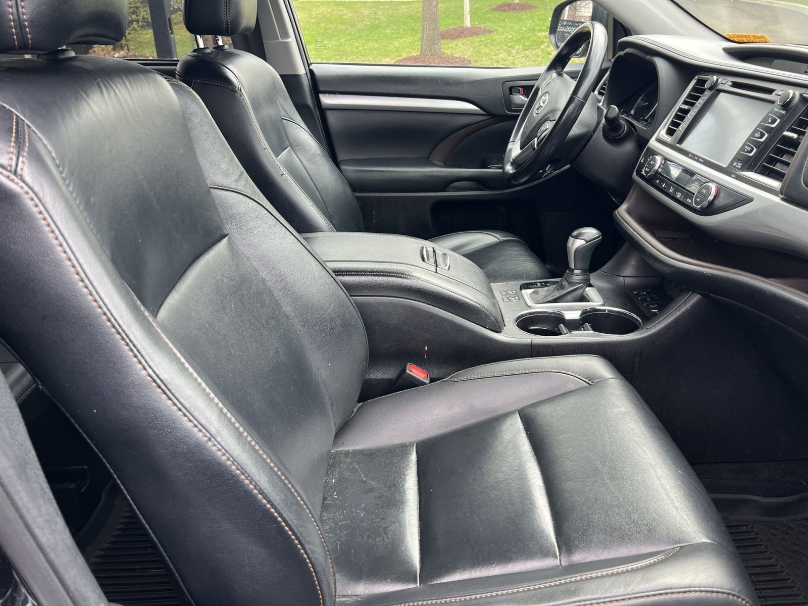 Used 2019 Toyota Highlander XLE image 20
