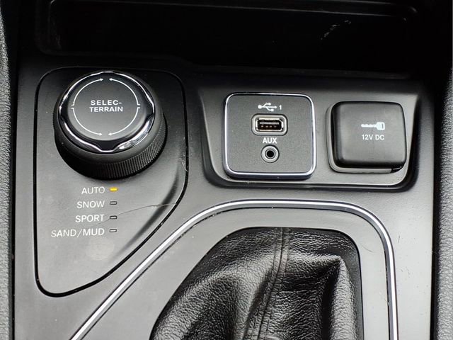 Used 2020 Jeep Cherokee High Altitude image 19