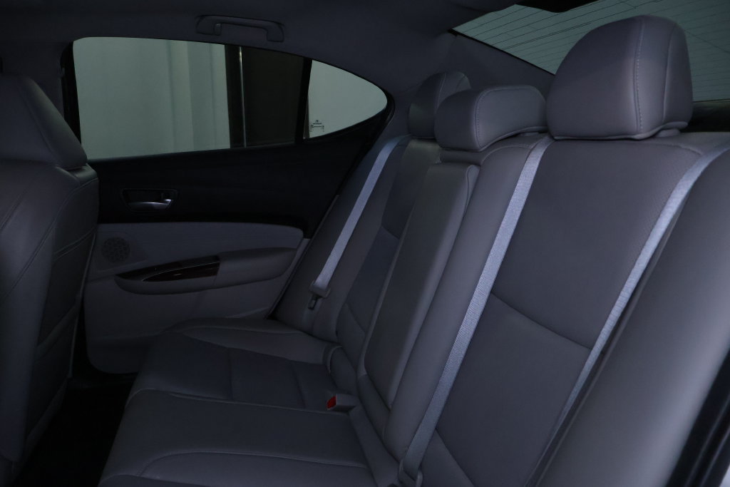 Used 2016 Acura TLX w/ Technology Package FWD image 15