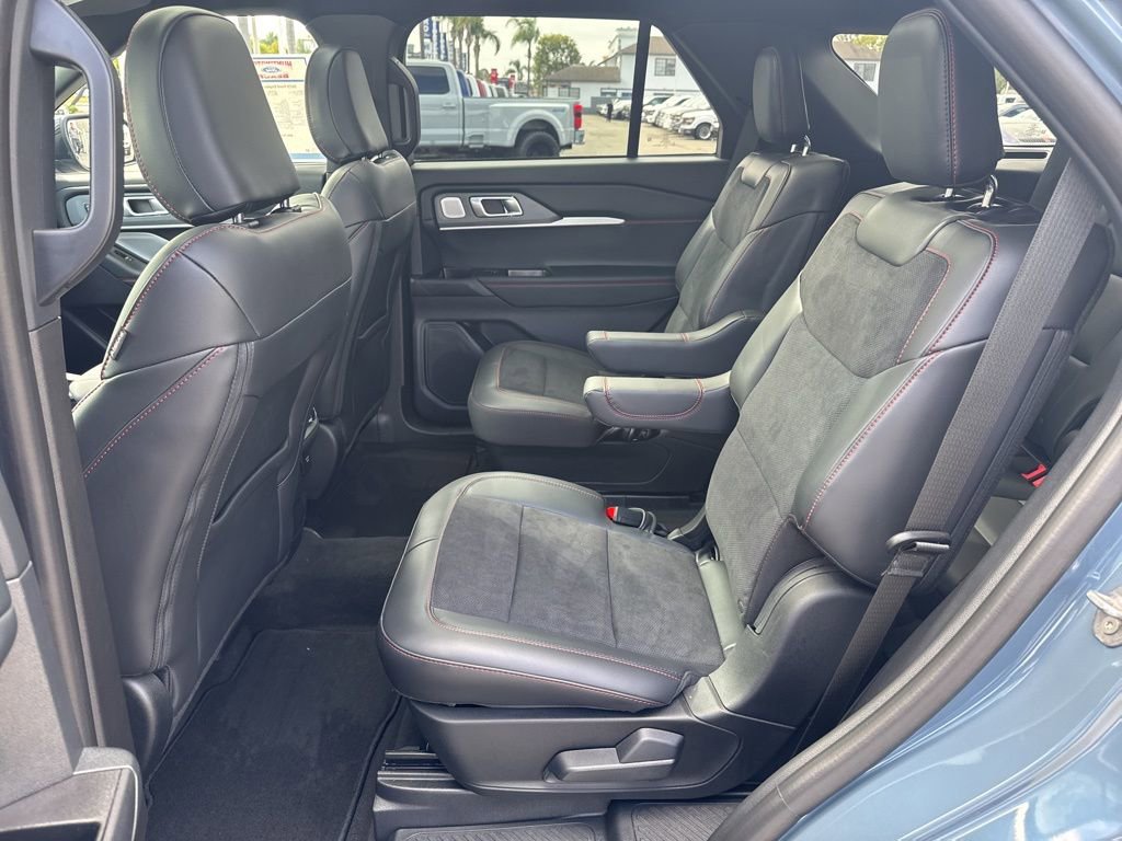 Used 2025 Ford Explorer ST w/ Sun And Sound Package AWD/4WD image 11
