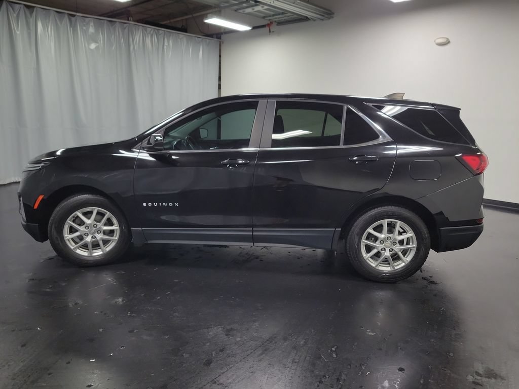 Used 2022 Chevrolet Equinox LT w/ Driver Convenience Package FWD image 5