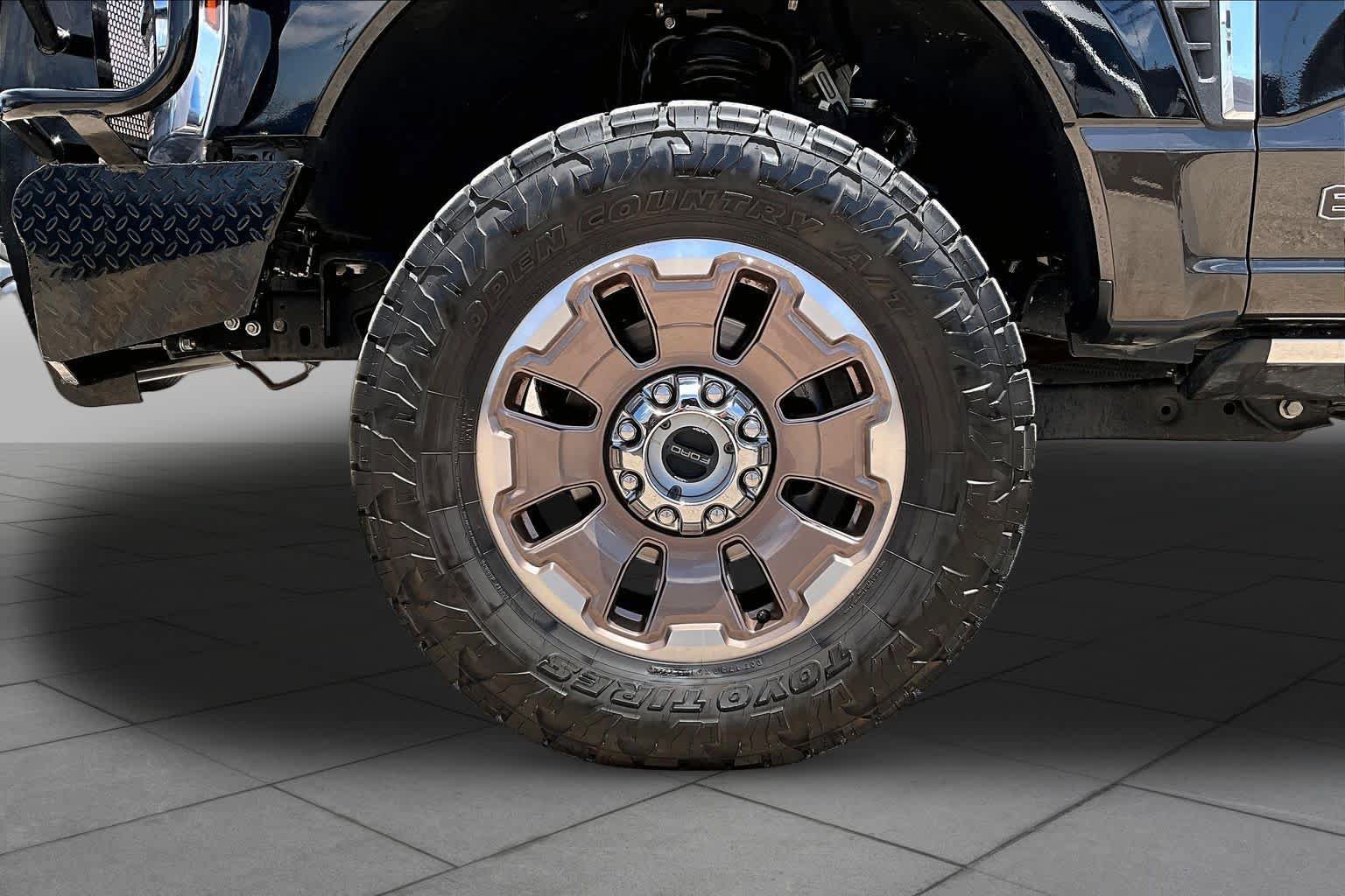 Certified 2024 Ford F250 King Ranch w/ FX4 Off-Road Package AWD/4WD image 10