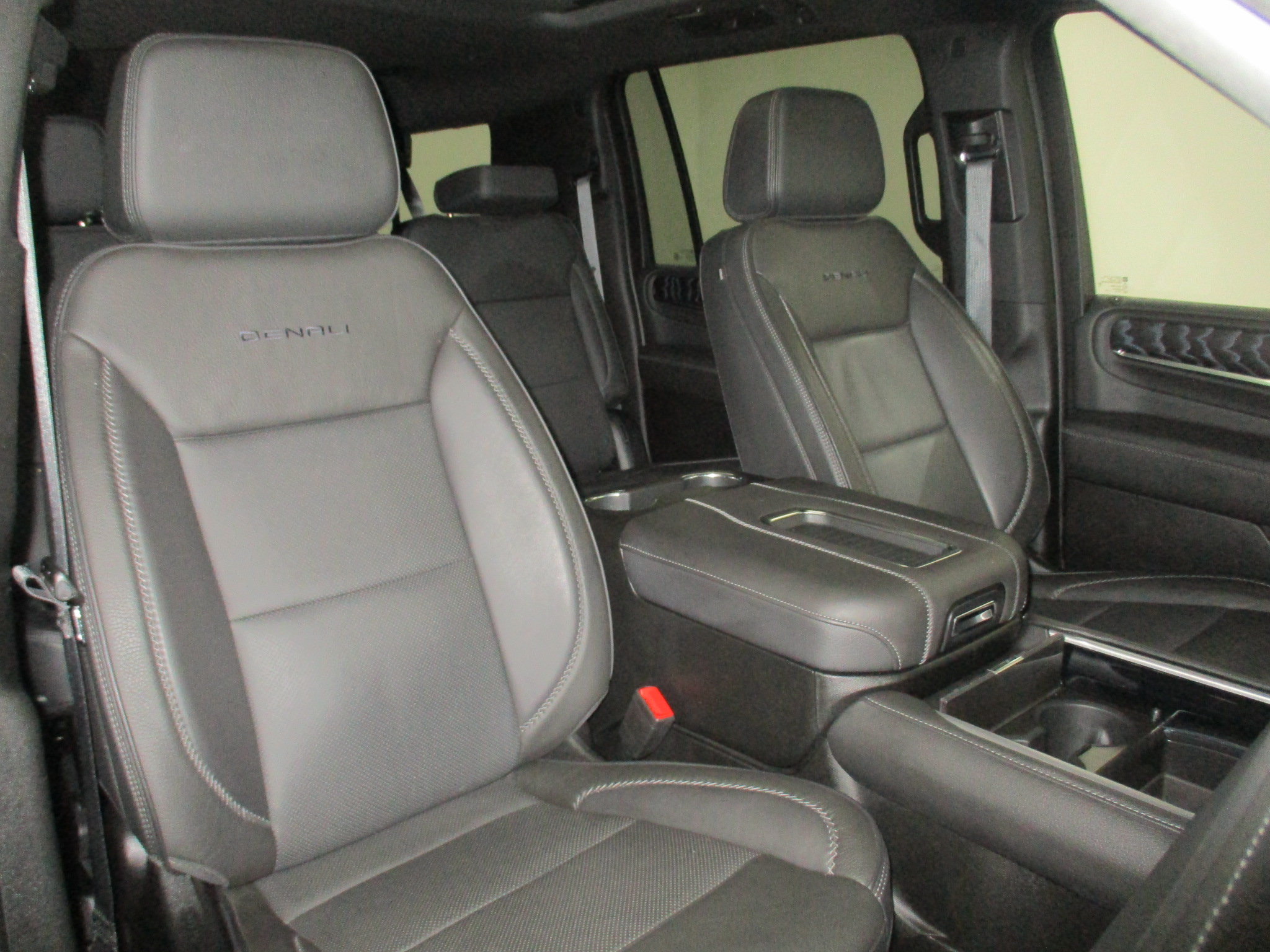 Certified 2023 GMC Yukon XL Denali AWD/4WD image 17