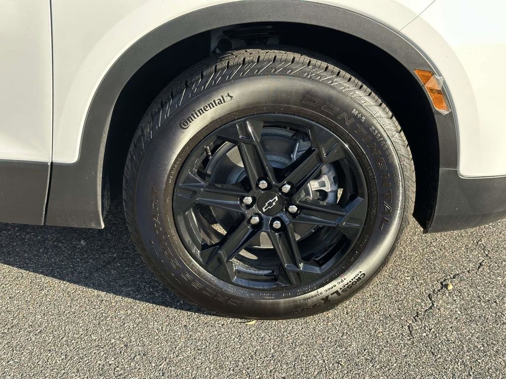 New 2025 Chevrolet Blazer LT w/ Midnight/Sport Edition AWD/4WD image 25