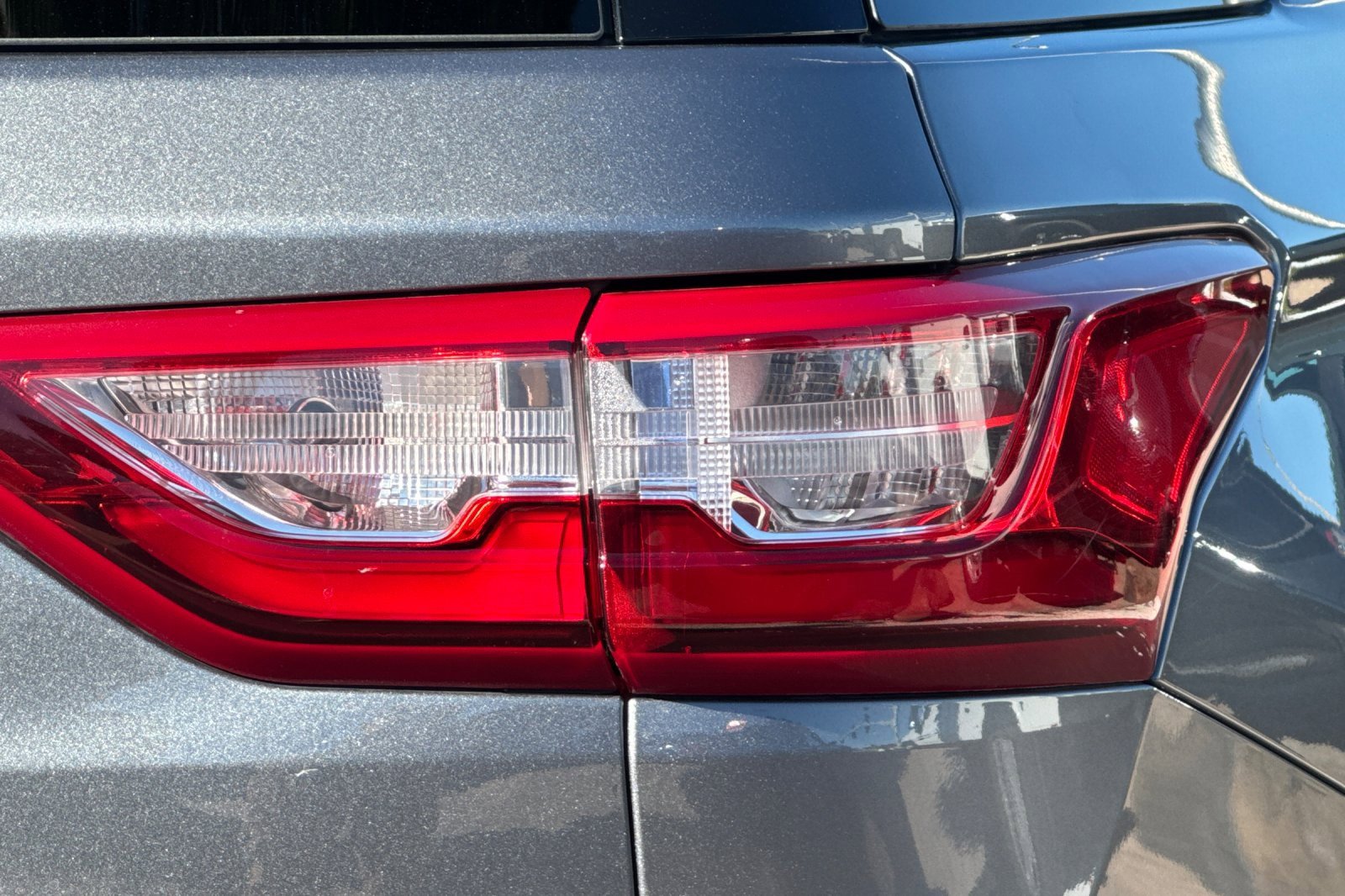 Used 2020 Chevrolet Traverse LT w/ LPO, Blackout Package image 52