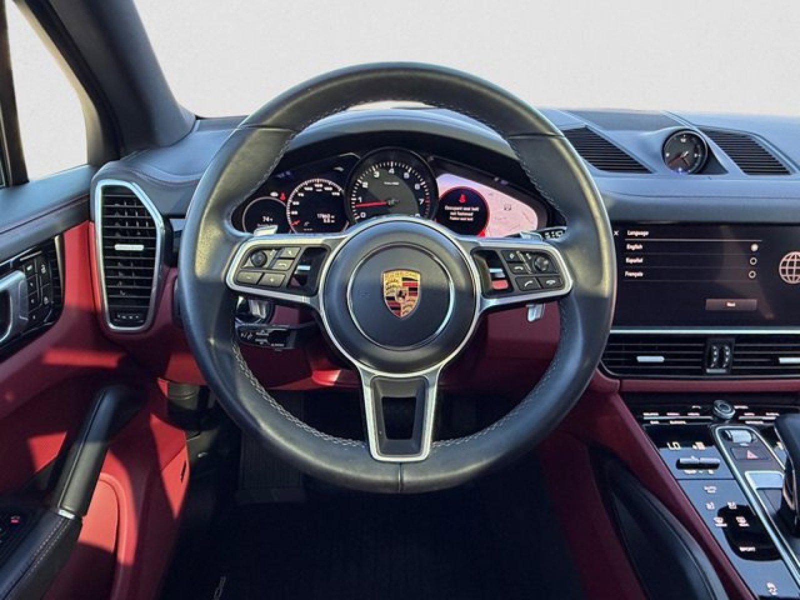 Used 2022 Porsche Cayenne AWD/4WD image 15