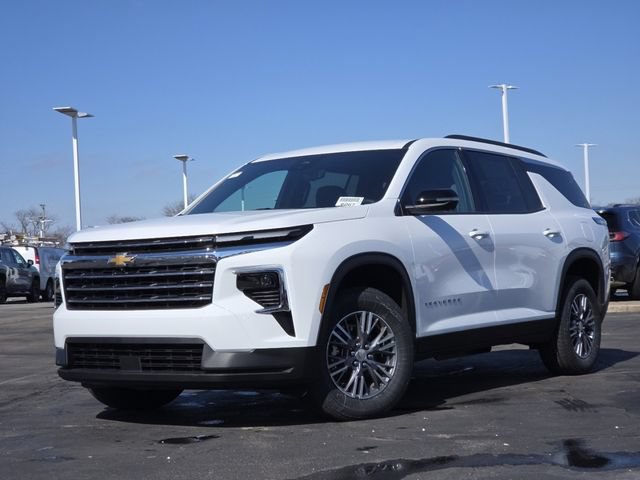 New 2026 Chevrolet Traverse LT w/ Driver Confidence Package FWD image 2