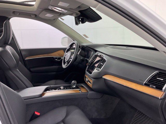 Certified 2024 Volvo XC90 T8 Plus w/ Protection Package Premier AWD/4WD image 27