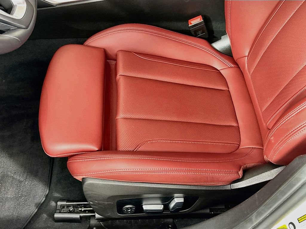 Certified 2023 BMW 330i xDrive Sedan w/ Driving Assistance Package AWD/4WD image 28