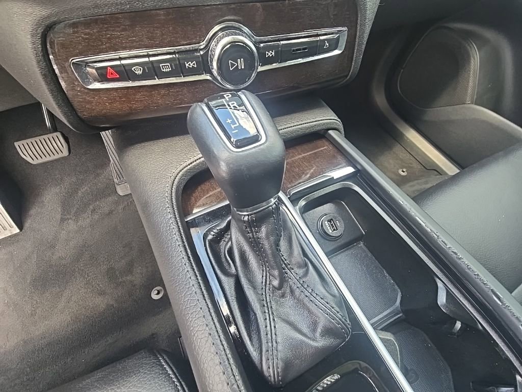 Used 2019 Volvo XC90 T5 Momentum w/ Advanced Package FWD image 26