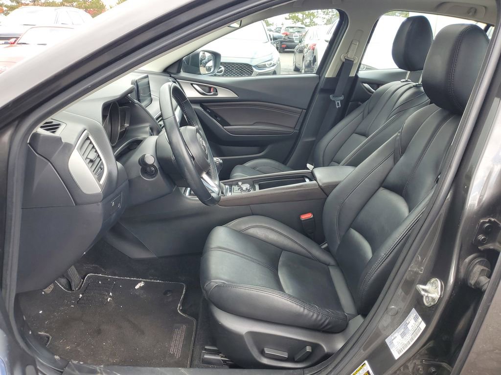 Used 2018 MAZDA MAZDA3 Touring image 9