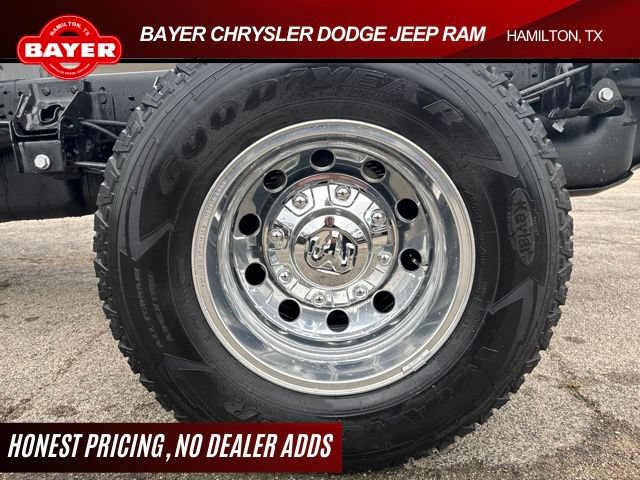 New 2026 RAM 3500 Big Horn AWD/4WD image 11