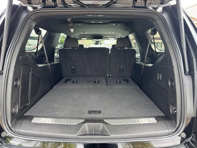 Used 2025 Chevrolet Suburban Z71 AWD/4WD image 36