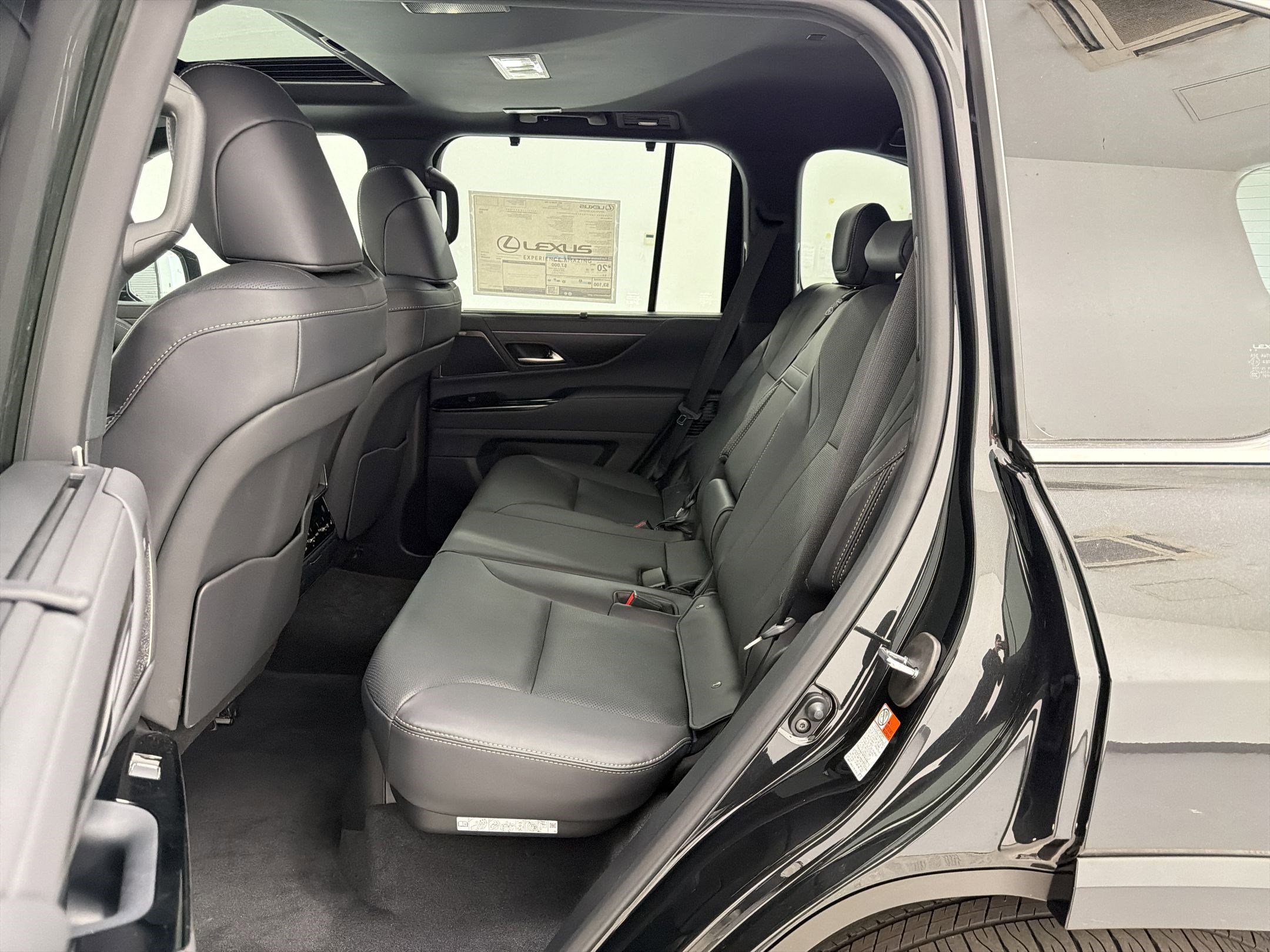 New 2026 Lexus LX 700h Luxury AWD/4WD image 14