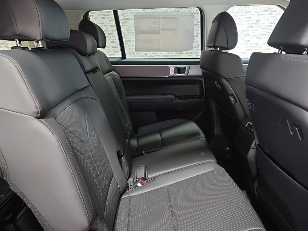 New 2026 Hyundai Santa Fe SEL image 11