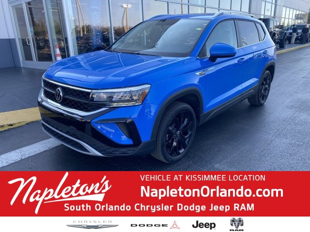 Used 2022 Volkswagen Taos SE w/ Panoramic Sunroof Package image 1