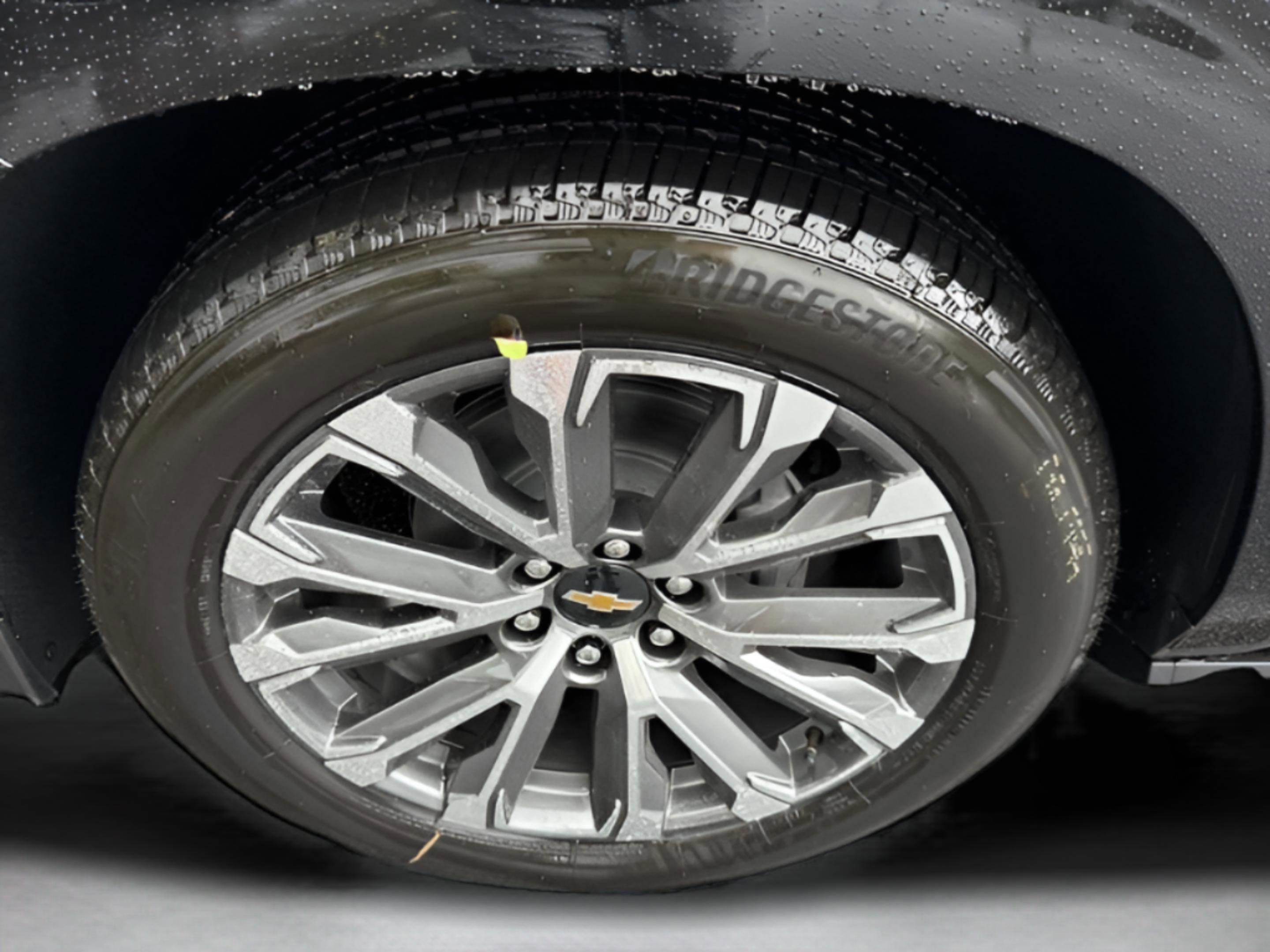 New 2026 Chevrolet Suburban High Country image 21