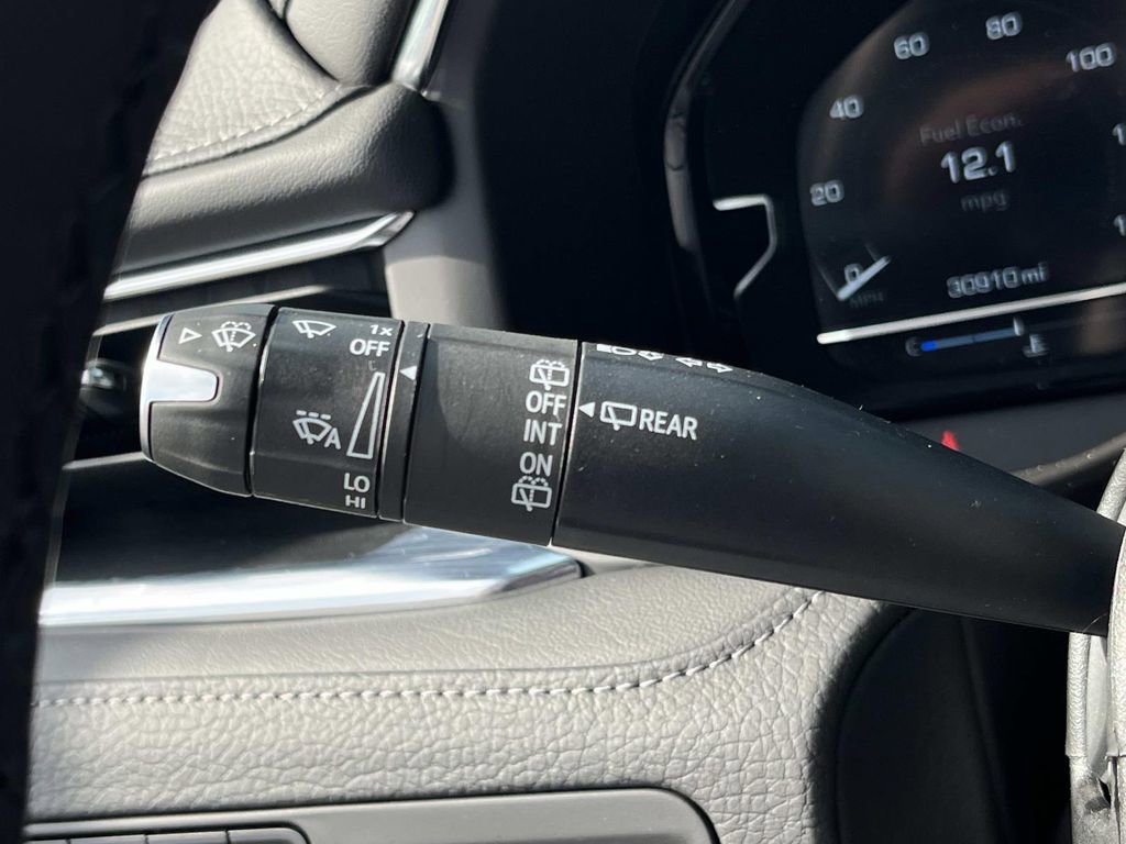 Used 2023 GMC Yukon XL Denali image 32