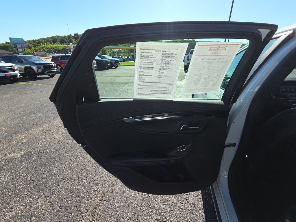 Used 2015 Chevrolet Impala LT w/ Convenience Package FWD image 26