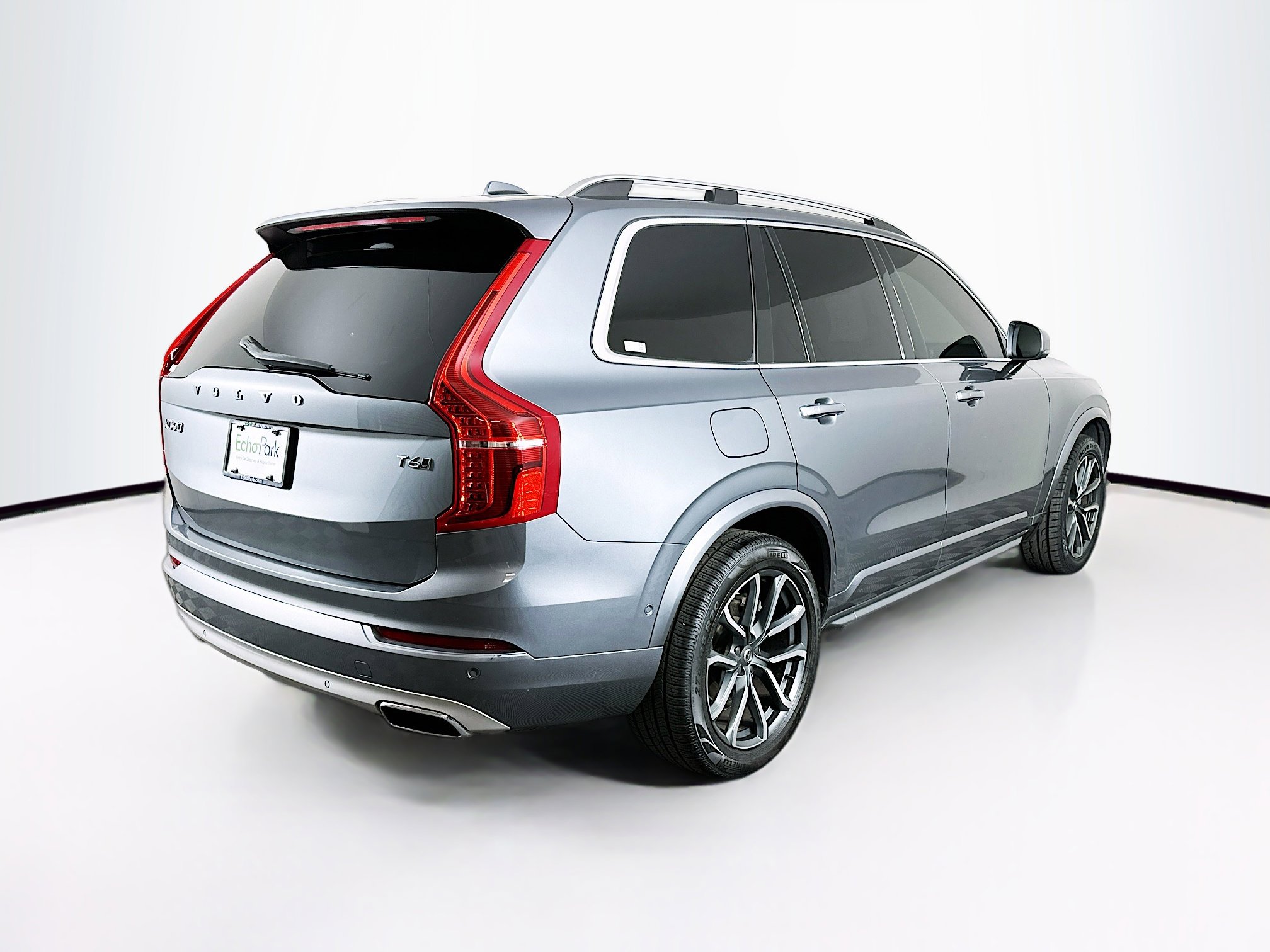 Used 2016 Volvo XC90 T6 Momentum w/ Momentum Plus Package image 9