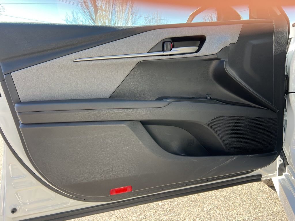 Used 2026 Toyota Camry LE w/ Convenience Package image 12