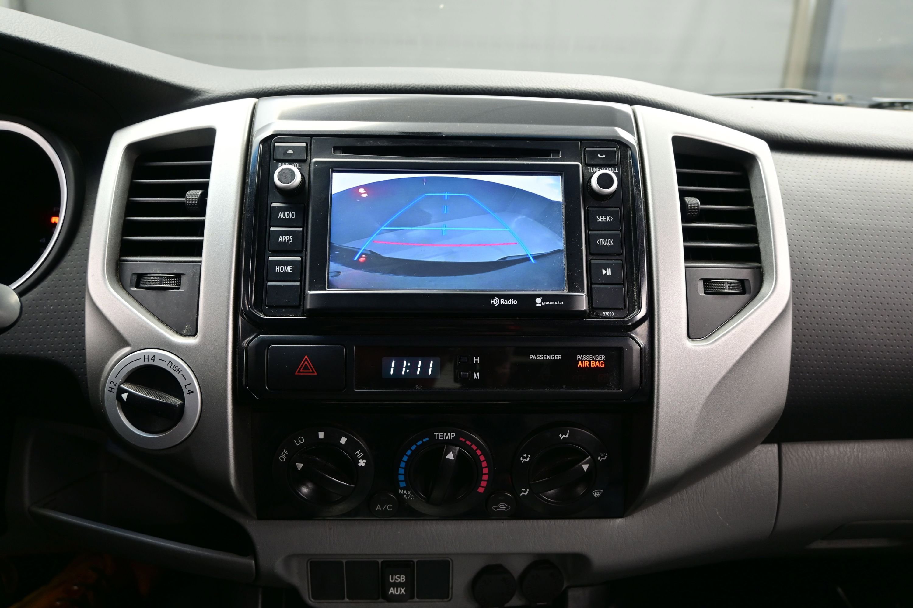 Used 2014 Toyota Tacoma 4x4 Double Cab w/ TRD Sport Package image 17