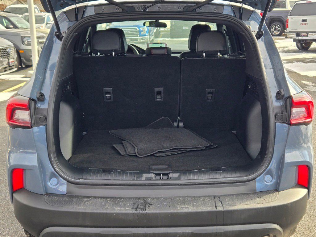 Certified 2025 Ford Escape ST-Line image 12