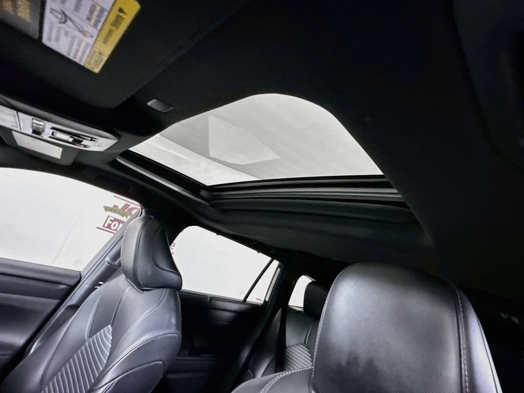 Certified 2021 Toyota Highlander XSE AWD/4WD image 12