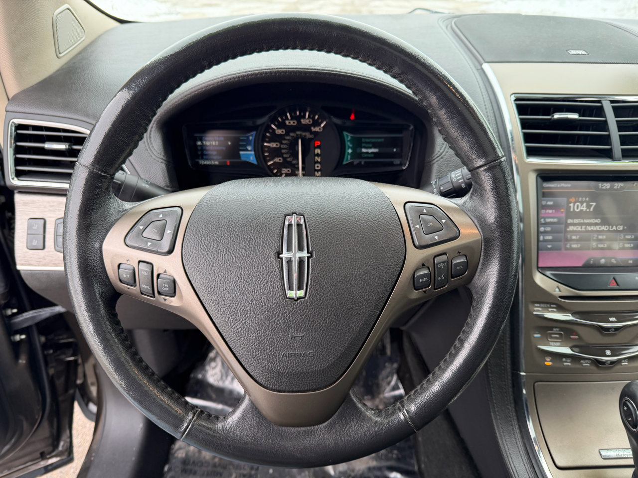 Used 2011 Lincoln MKX AWD w/ 102A Rapid Spec Order Code image 16