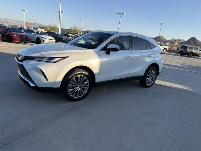 Certified 2023 Toyota Venza XLE AWD/4WD image 8