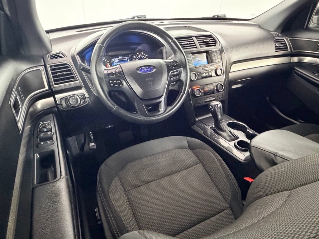 Used 2018 Ford Explorer XLT FWD image 13