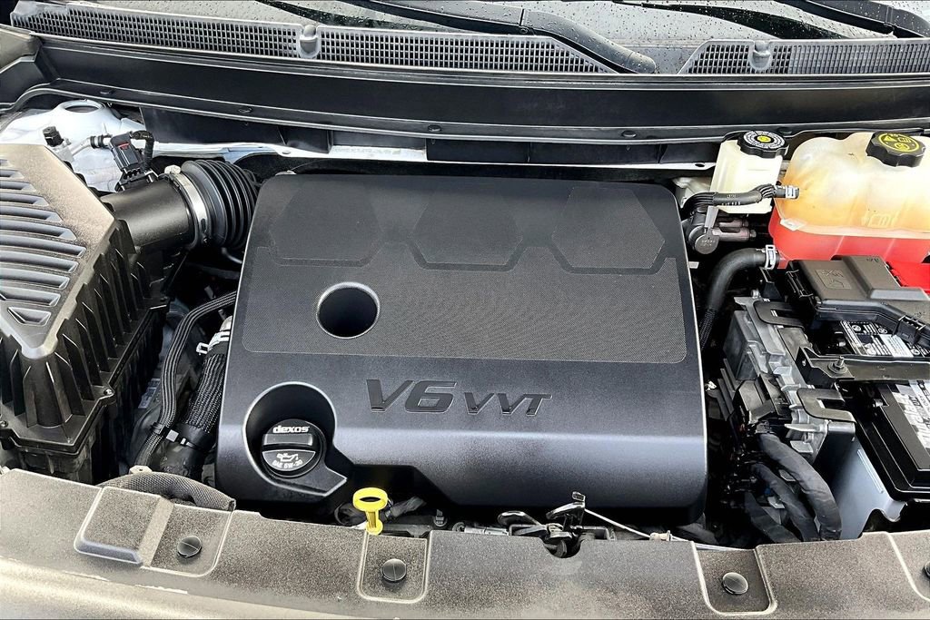Used 2021 Buick Enclave Premium w/ Sun and Sites Package FWD image 31