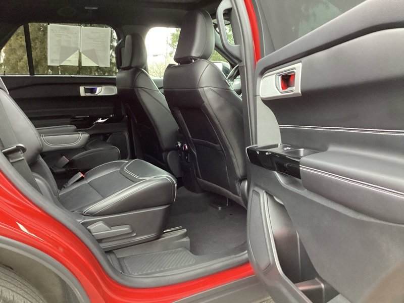Used 2023 Ford Explorer ST w/ Equipment Group 401A image 15