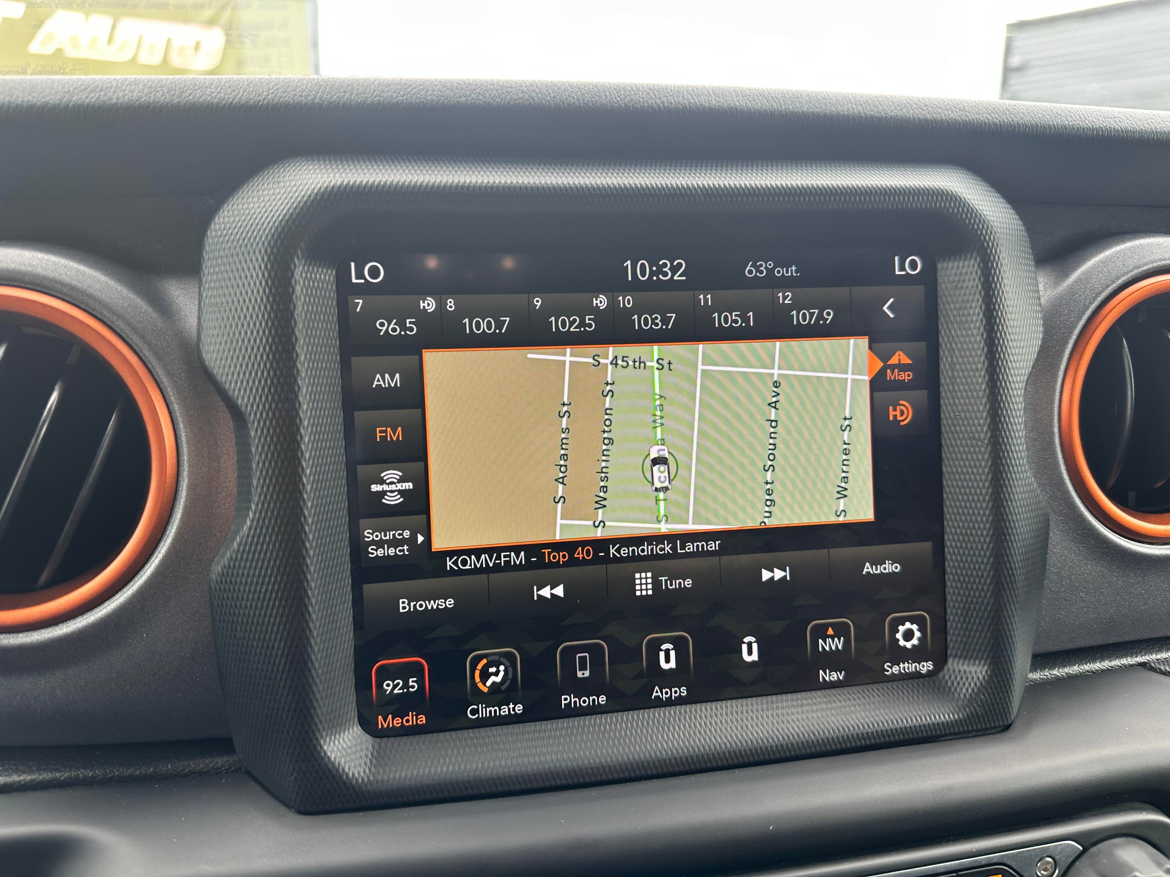 Used 2021 Jeep Gladiator Mojave image 23